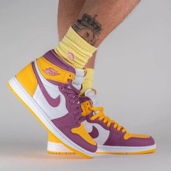 Air Jordan 1 High OG Brotherhood Gold Light Bordeaux 555088 706 - SIZE 12 MENS - Picture 12 of 12